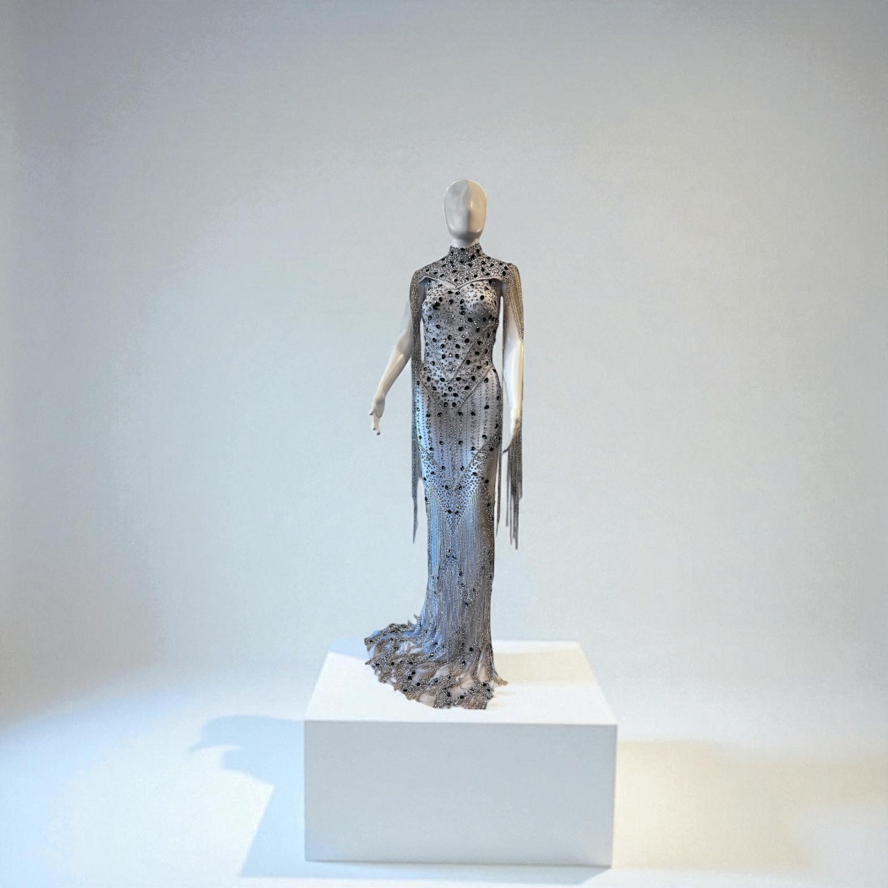 L’Émeraude Céleste-The Celestial Emerald