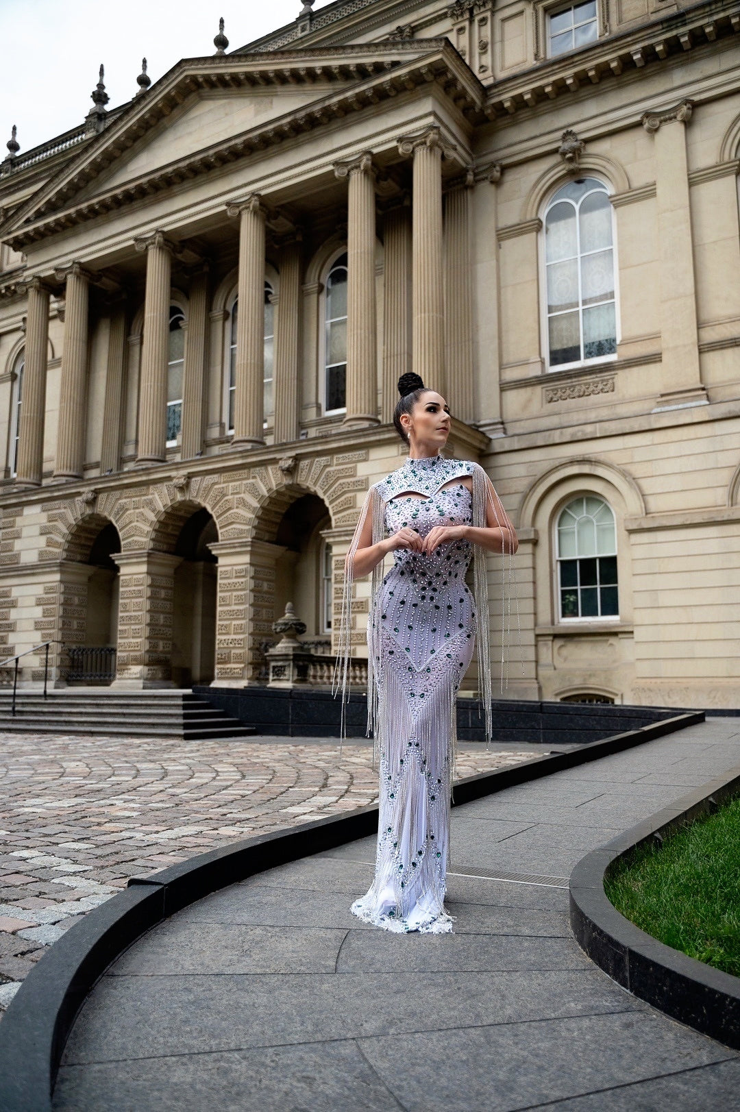 L’Émeraude Céleste-The Celestial Emerald